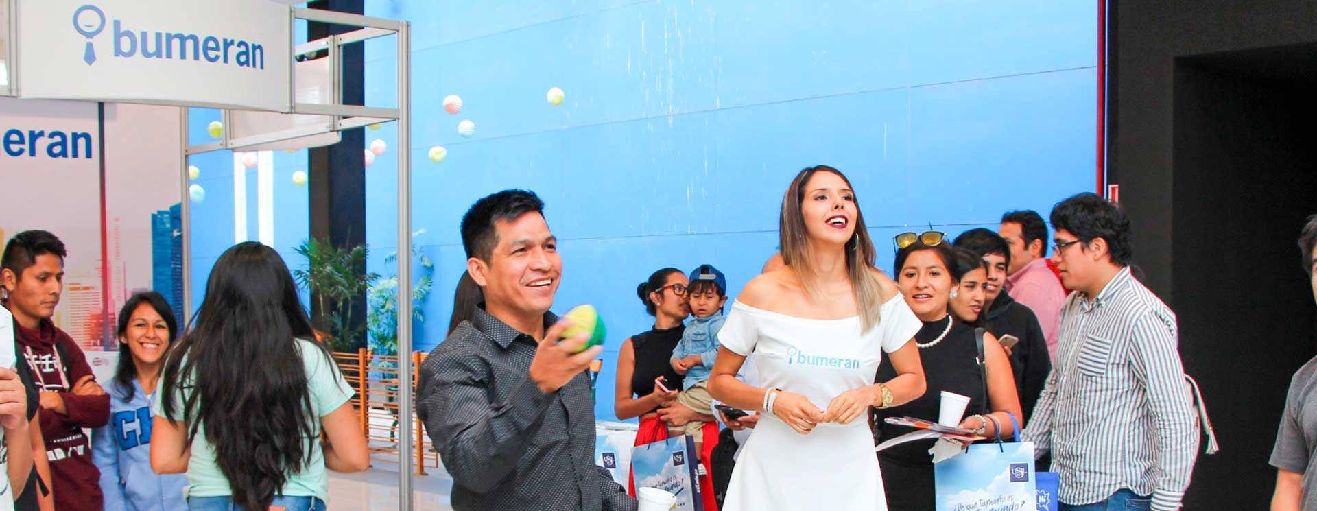 Lanza la pelota y gana muchos premios